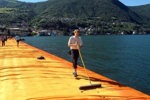 Pulire il floating piers